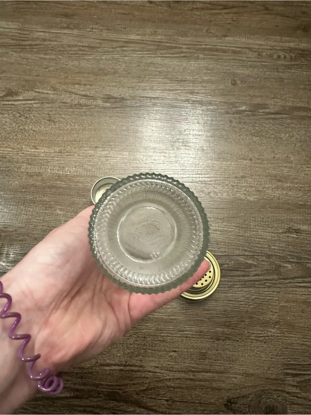 Threshold ribbed glass